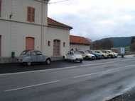 Devant la gare de Dunières