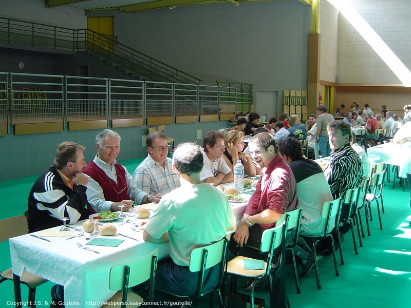 Lors du repas offert par l'organisation