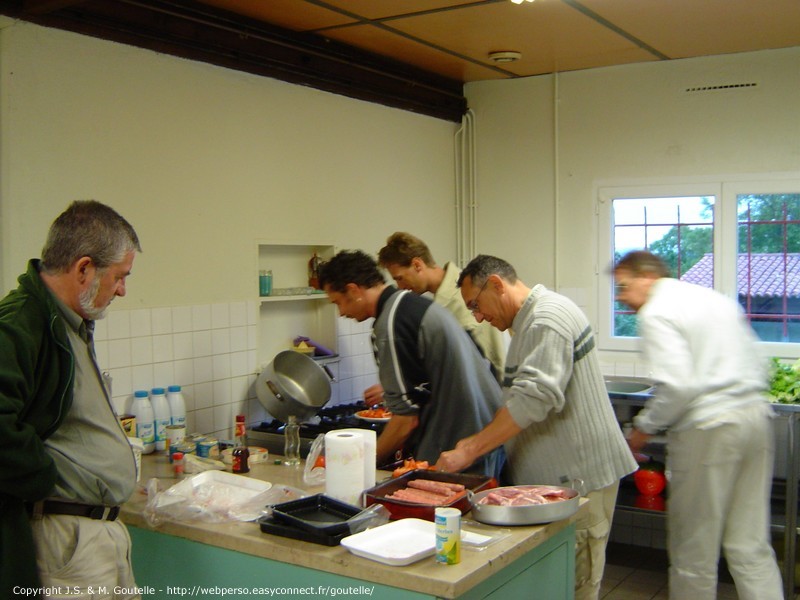 En pleine préparation du dîner...