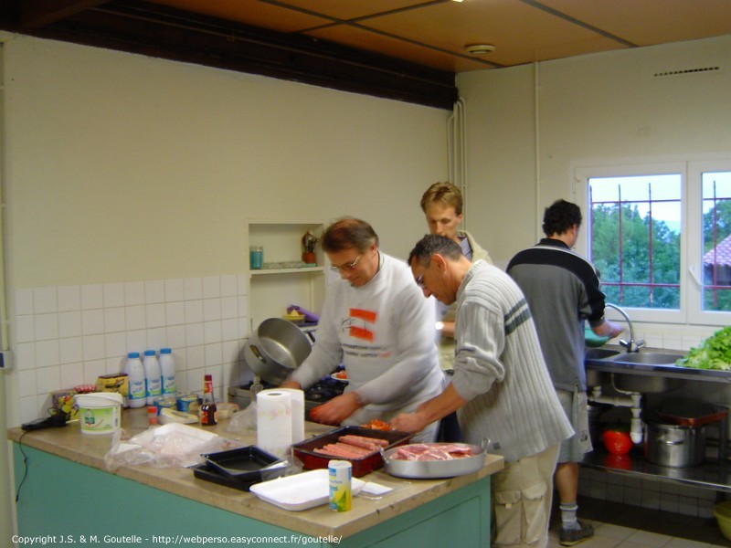 En pleine préparation du dîner...