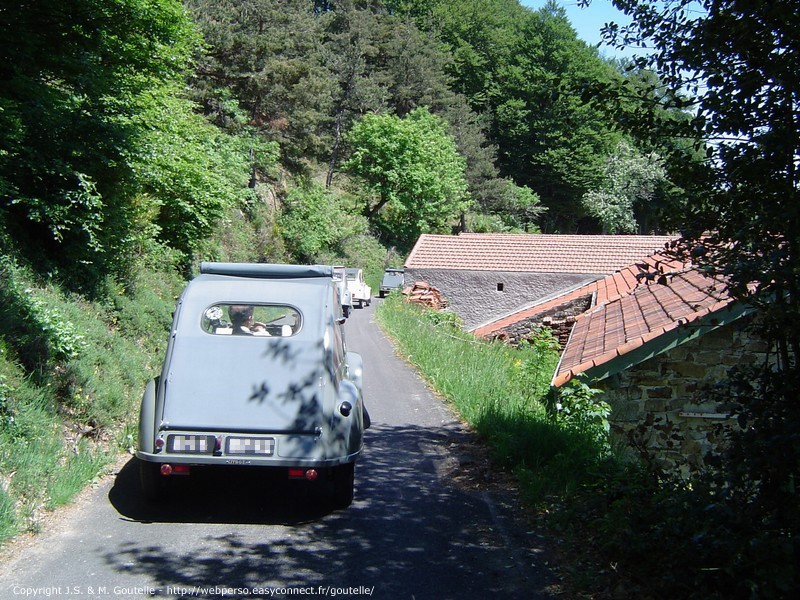 En direction de la chapelle de St-Sabin