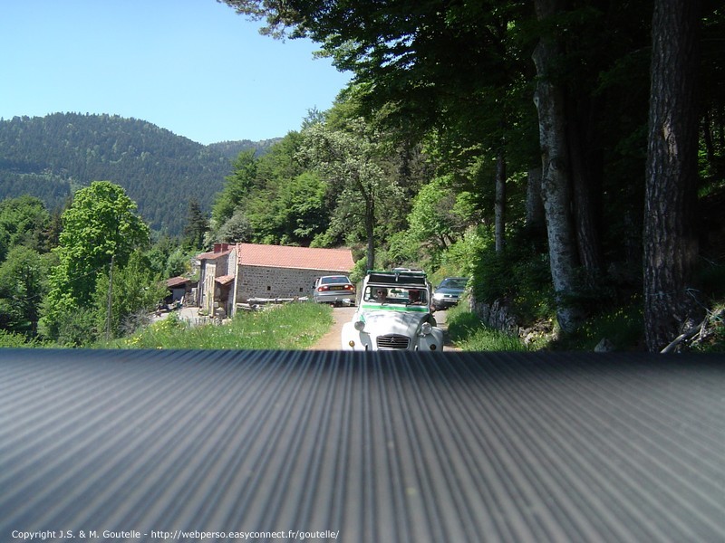 En direction de la chapelle de St-Sabin