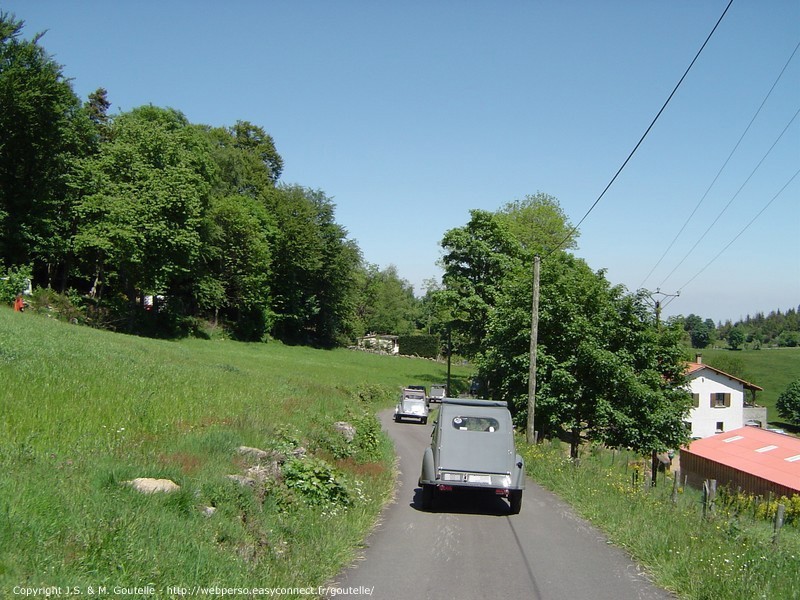 En direction de la chapelle de St-Sabin