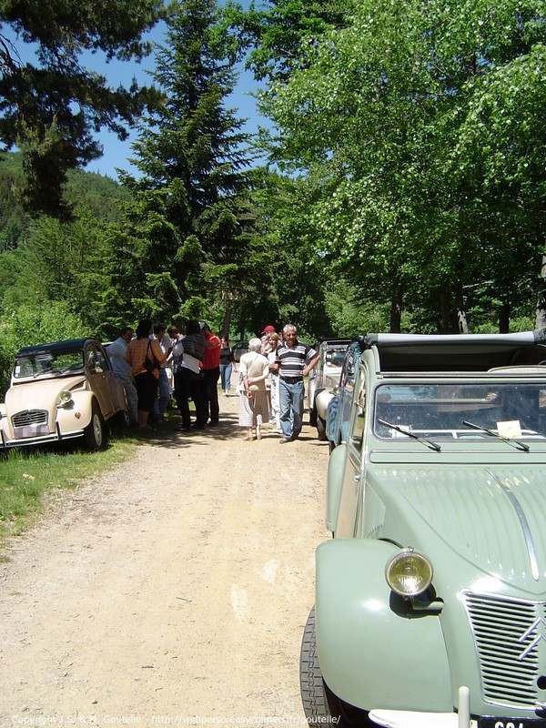 En direction de la chapelle de St-Sabin