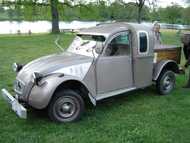 Une jolie réalisation perso de 2CV pickup