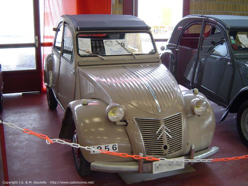 2CV AZL 1956 fabriquée à Forest pour la Suisse