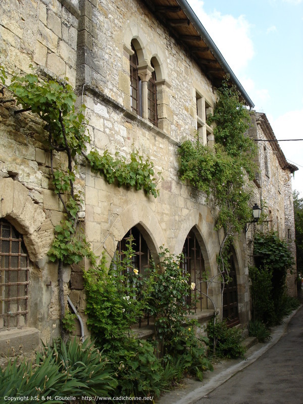 Le village de Bruniquel