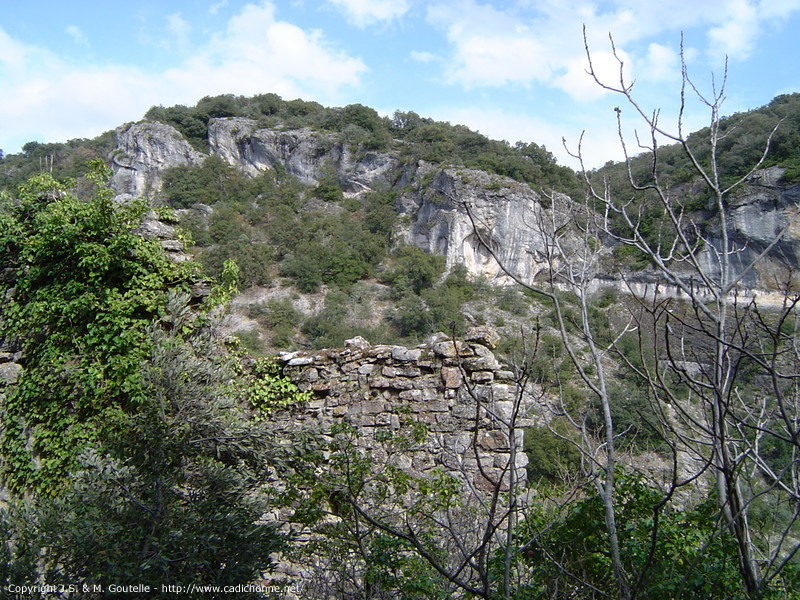 Le village de Rochecolombe