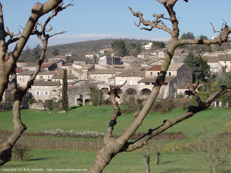 Le village de Chauzon