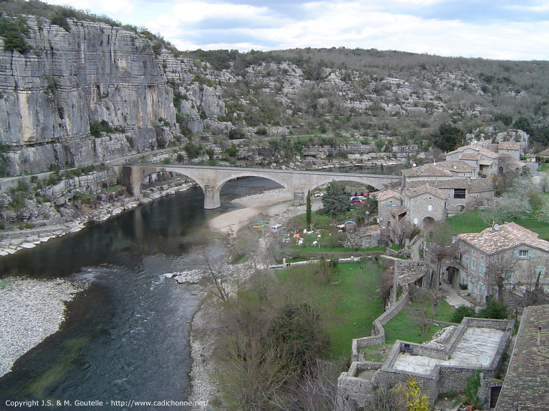 Vue depuis les hauteurs de Balazuc