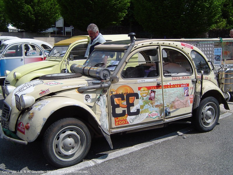 2CV du raid Paris-Pékin 2007