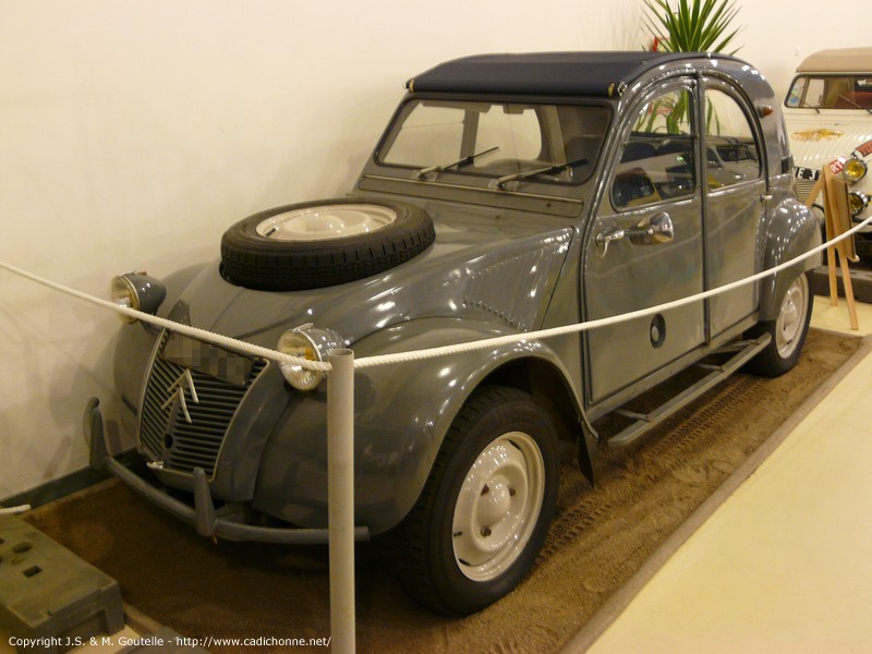 2CV Sahara Michelin